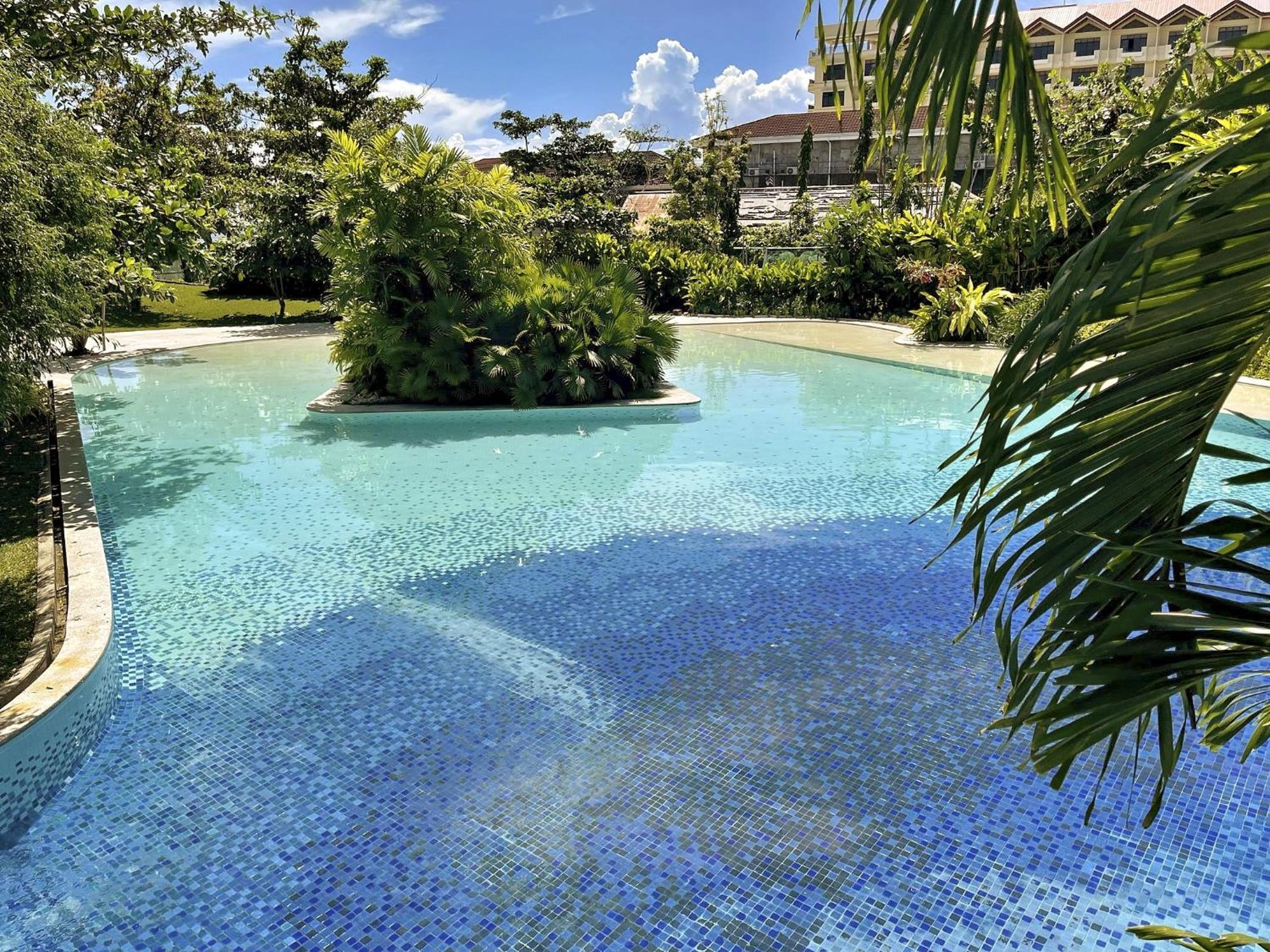Dominiks Quite And Elegant Studio Ocean View Pool At Tambuli Resort High Floor มักตัน ภายนอก รูปภาพ